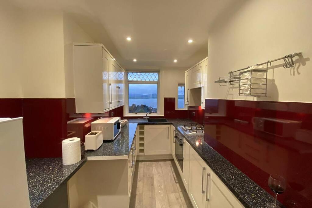 Beautiful Sea View 2 Bed Home ポート・グラスゴー エクステリア 写真